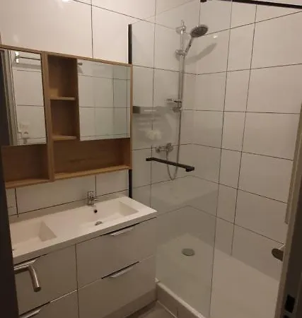 Rum i privatbostad Chambre Privee Dans Appartement Proche Metro