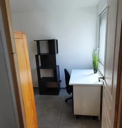Chambre Privee Dans Appartement Proche Metro